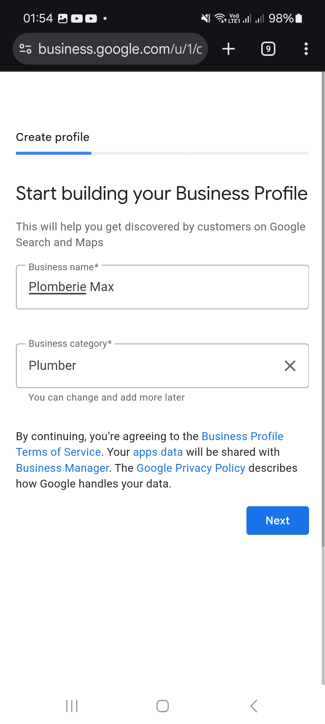 Renseignez « Business name », puis « Business category » sur le même écran. Cliquez sur « Next » une fois les deux champs remplis.